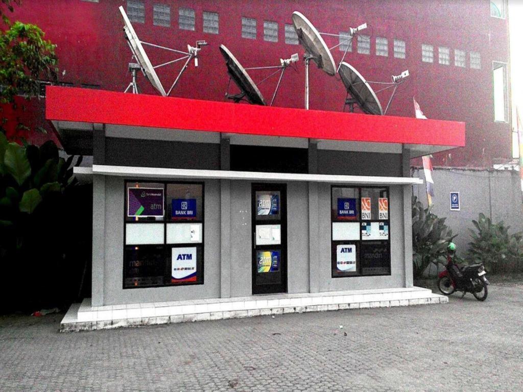 Serayu Hotel Timika Εξωτερικό φωτογραφία