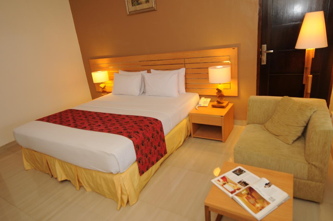 Serayu Hotel Timika Εξωτερικό φωτογραφία